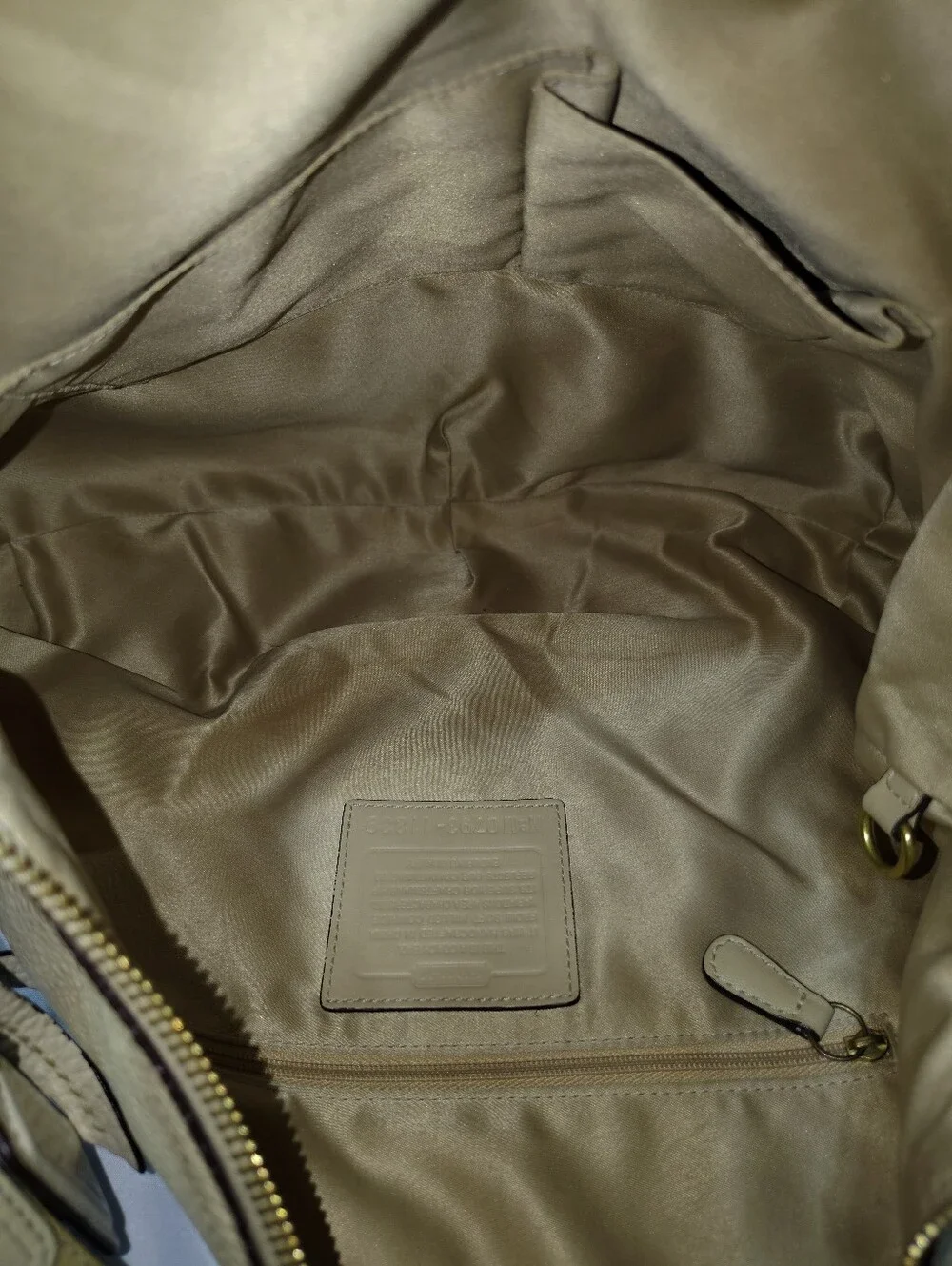 Coach Soho Hobo Bag 11839 Beige Cream Pebbled Leather Buckle Shoulder Tote‎
